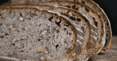 Sauerteigbrotrezept mit Walnüssen und Kartoffeln