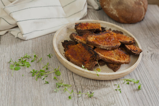 Orientalische Brotchips mit Harissa