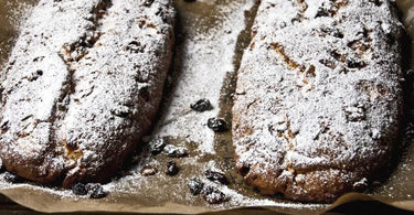 Marzipanstollen mit Rumrosinen