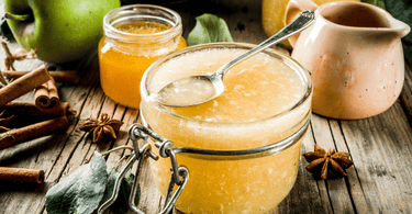 Selbstgemachter Apfel-Zimt Brotaufstrich - Ein Stück Herbst in jedem Bissen