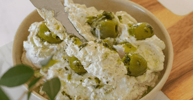Olive-Feta-Brotaufstrich-Rezept
