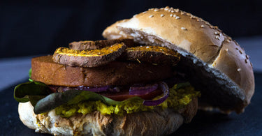 Orientalischer Lupinenburger mit Süßkartoffel