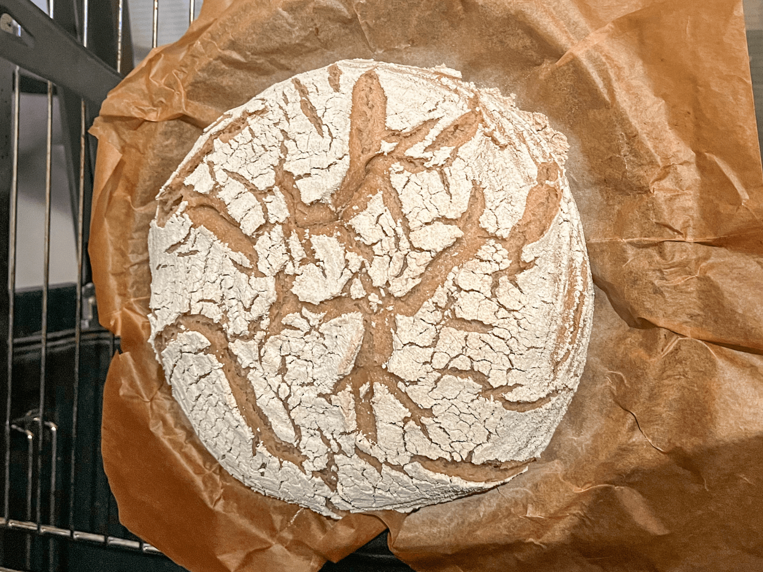 Sauerteigmischbrot mit Buttermilch - Rezept für ein Sauerteigbrot ... Sauerteigmischbrot mit Buttermilch - Rezept für ein Sauerteigbrot ...