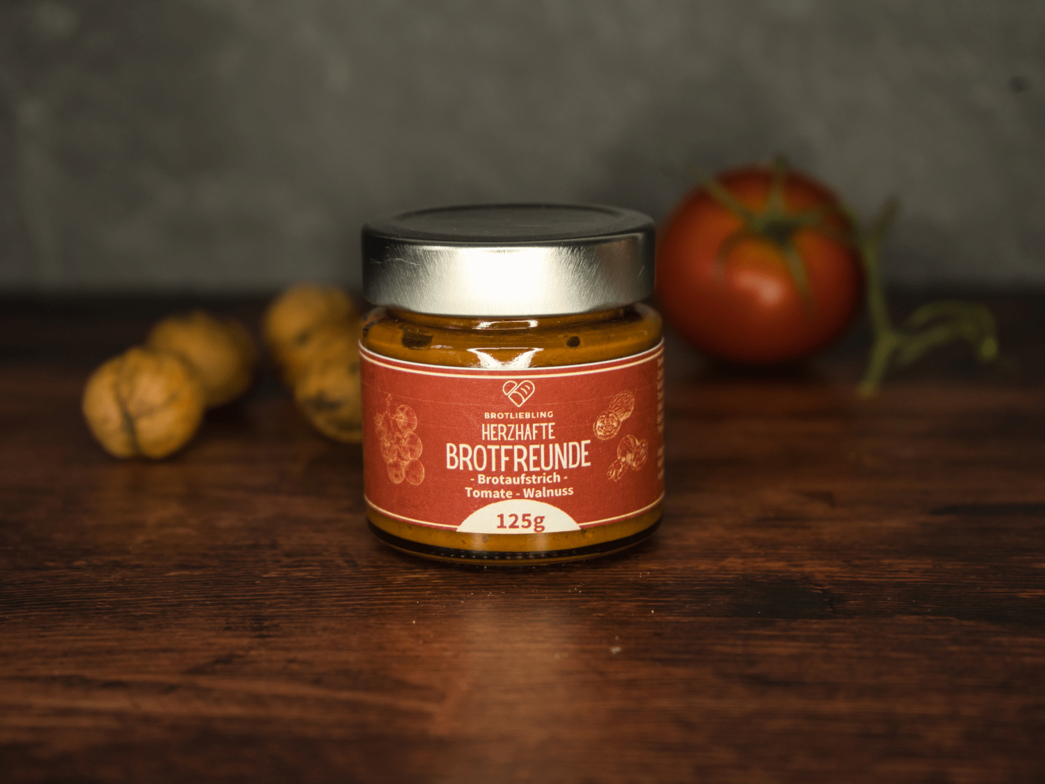 Brotliebling | Brotfreunde Brotaufstrich Tomate &amp; Walnuss